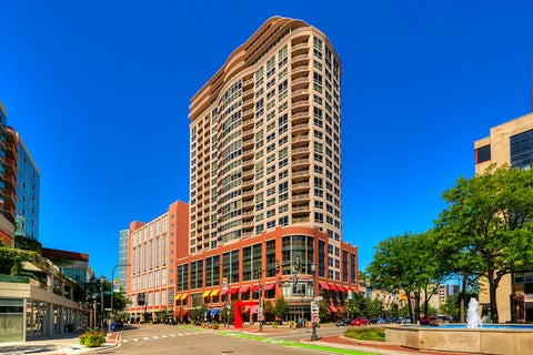 Photo of 807 DAVIS Street #505, Evanston, IL 60201 (MLS # 12745838)
