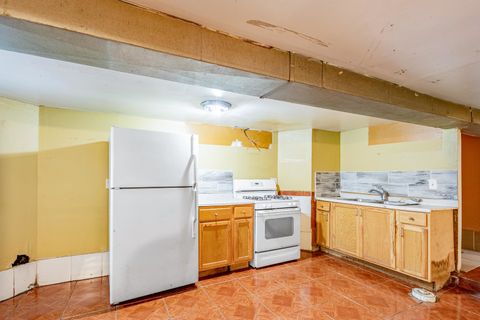Tiny photo for 5948 S Throop Street, Chicago, IL 60636 (MLS # 12446386)
