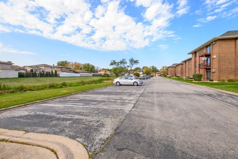 Tiny photo for 15736 Terrace Drive #R02, Oak Forest, IL 60452 (MLS # 12782117)