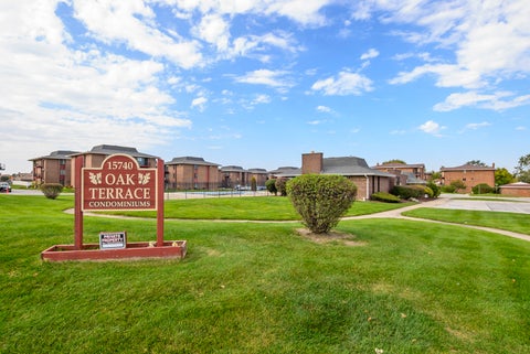 Tiny photo for 15736 Terrace Drive #R02, Oak Forest, IL 60452 (MLS # 12782117)