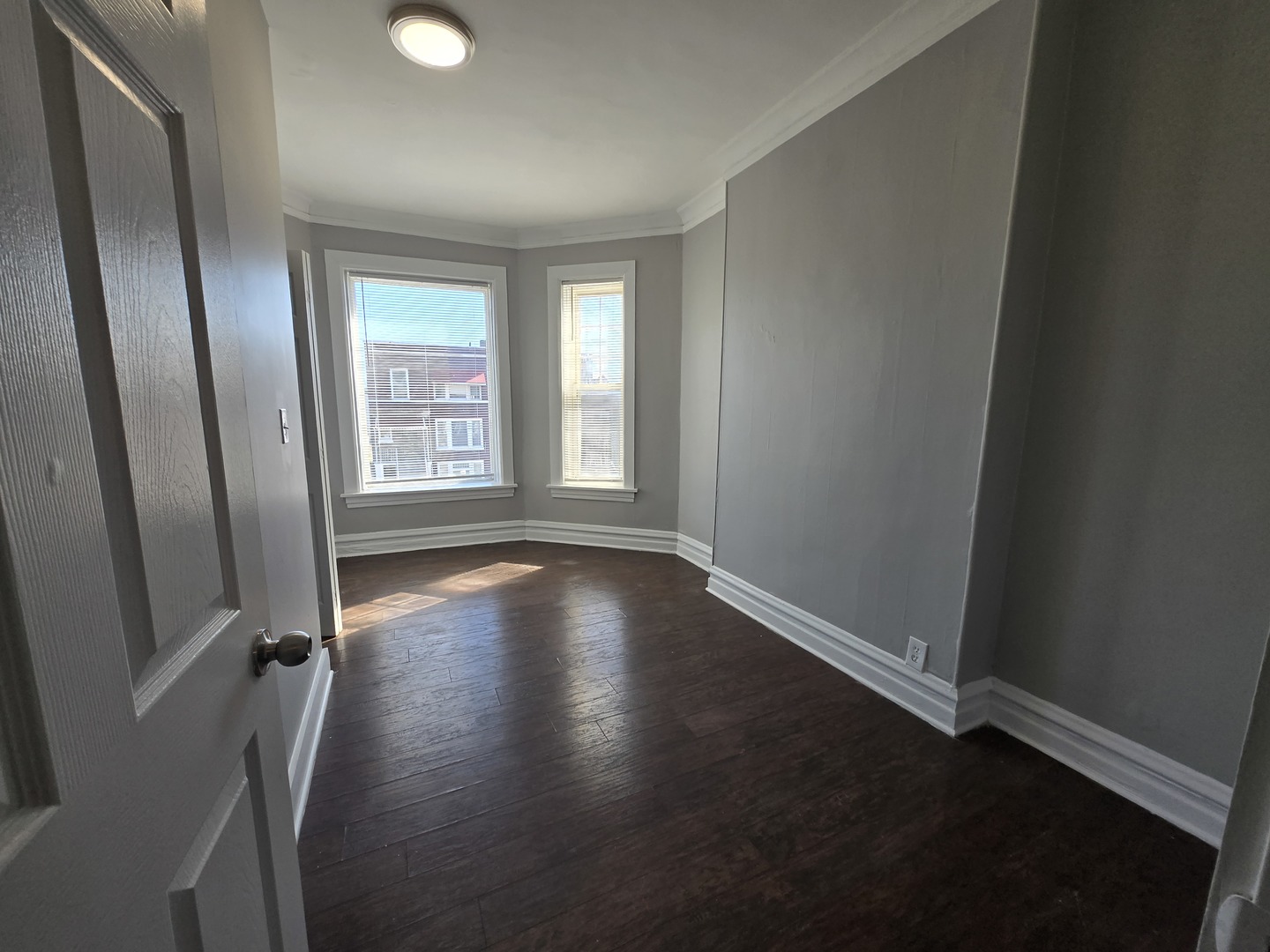 7132 S Ingleside Avenue