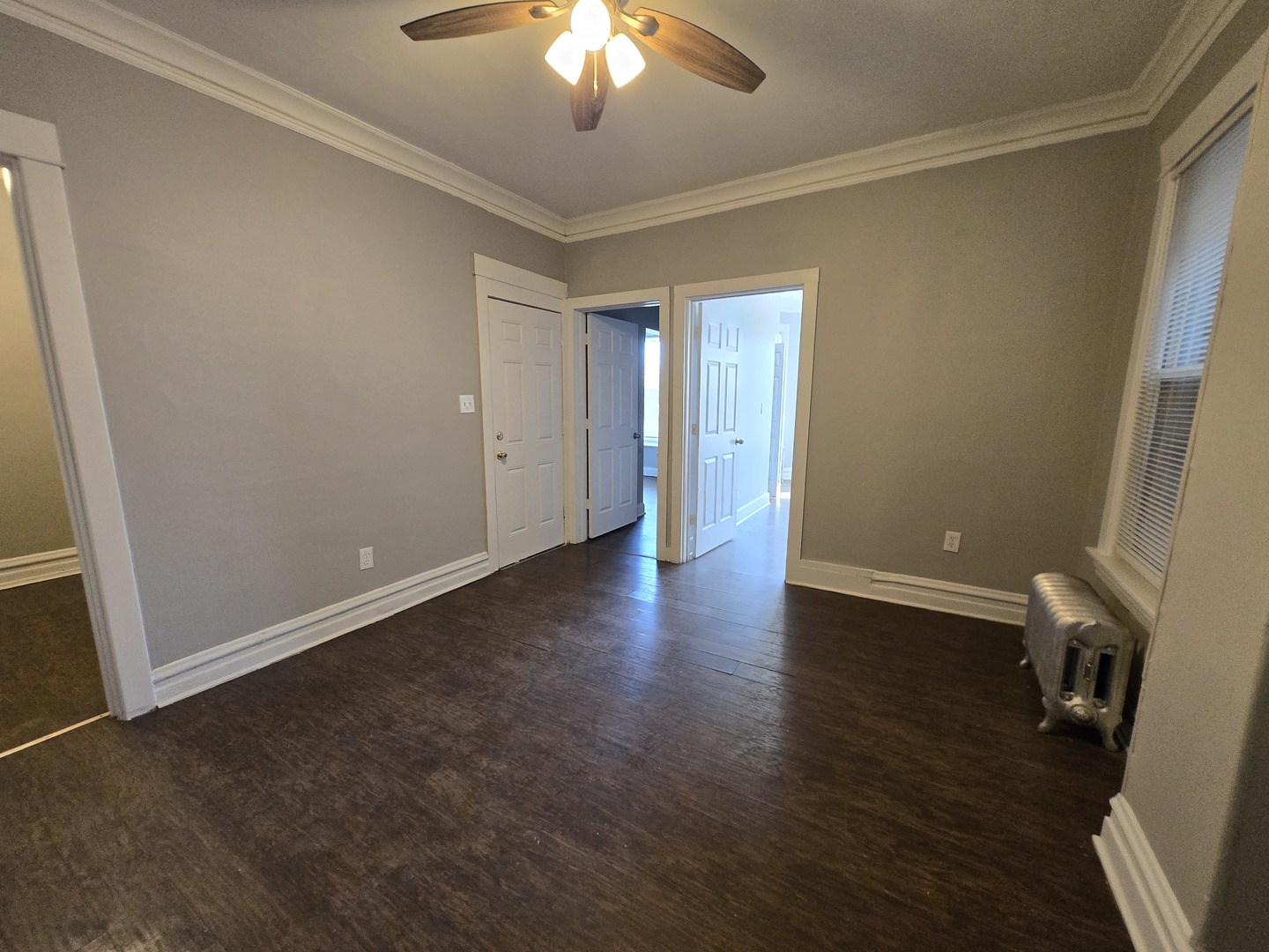 7132 S Ingleside Avenue