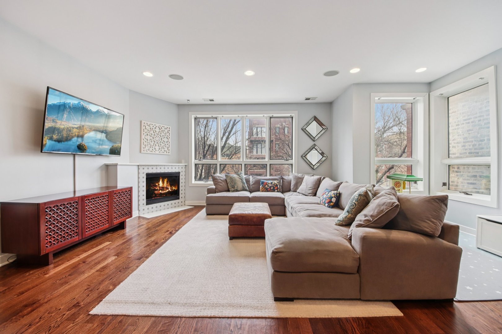 3929 N Ashland Avenue 2