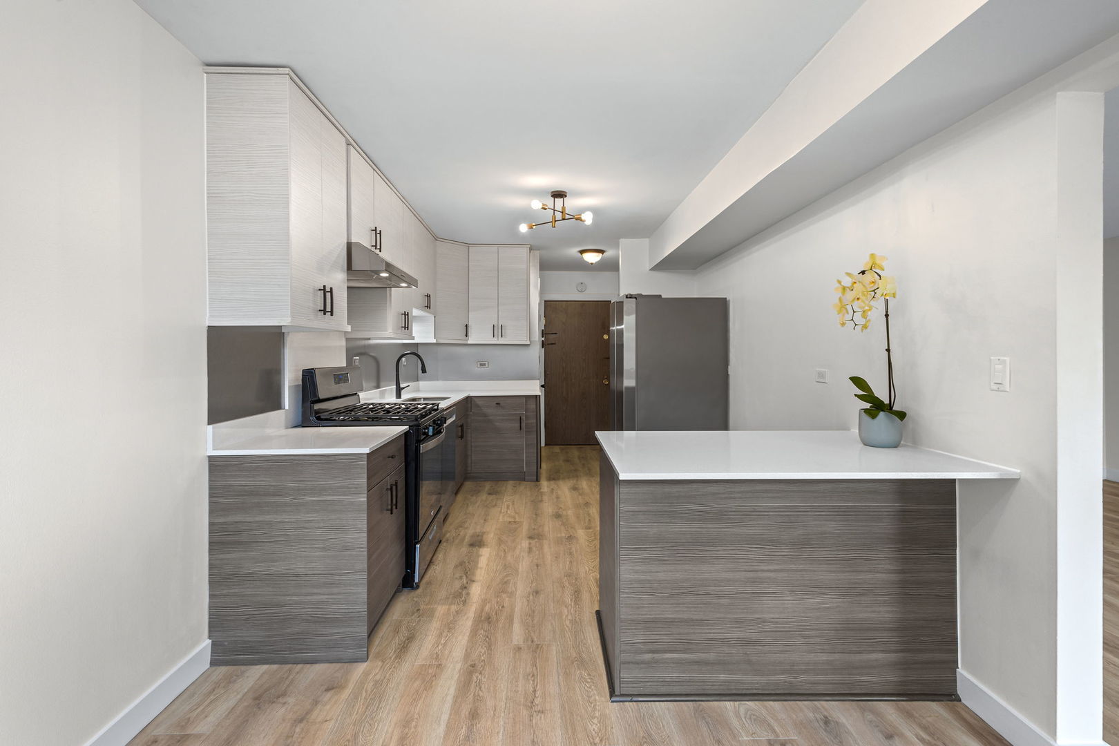 2000 Bayside Drive 204