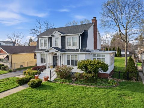 Tiny photo for 15 E 155th Street, Harvey, IL 60426 (MLS # 12614231)