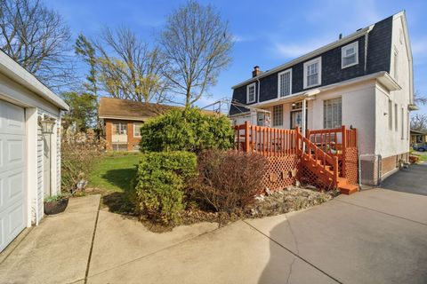 Tiny photo for 15 E 155th Street, Harvey, IL 60426 (MLS # 12614231)