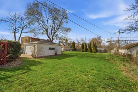 Tiny photo for 15 E 155th Street, Harvey, IL 60426 (MLS # 12614231)