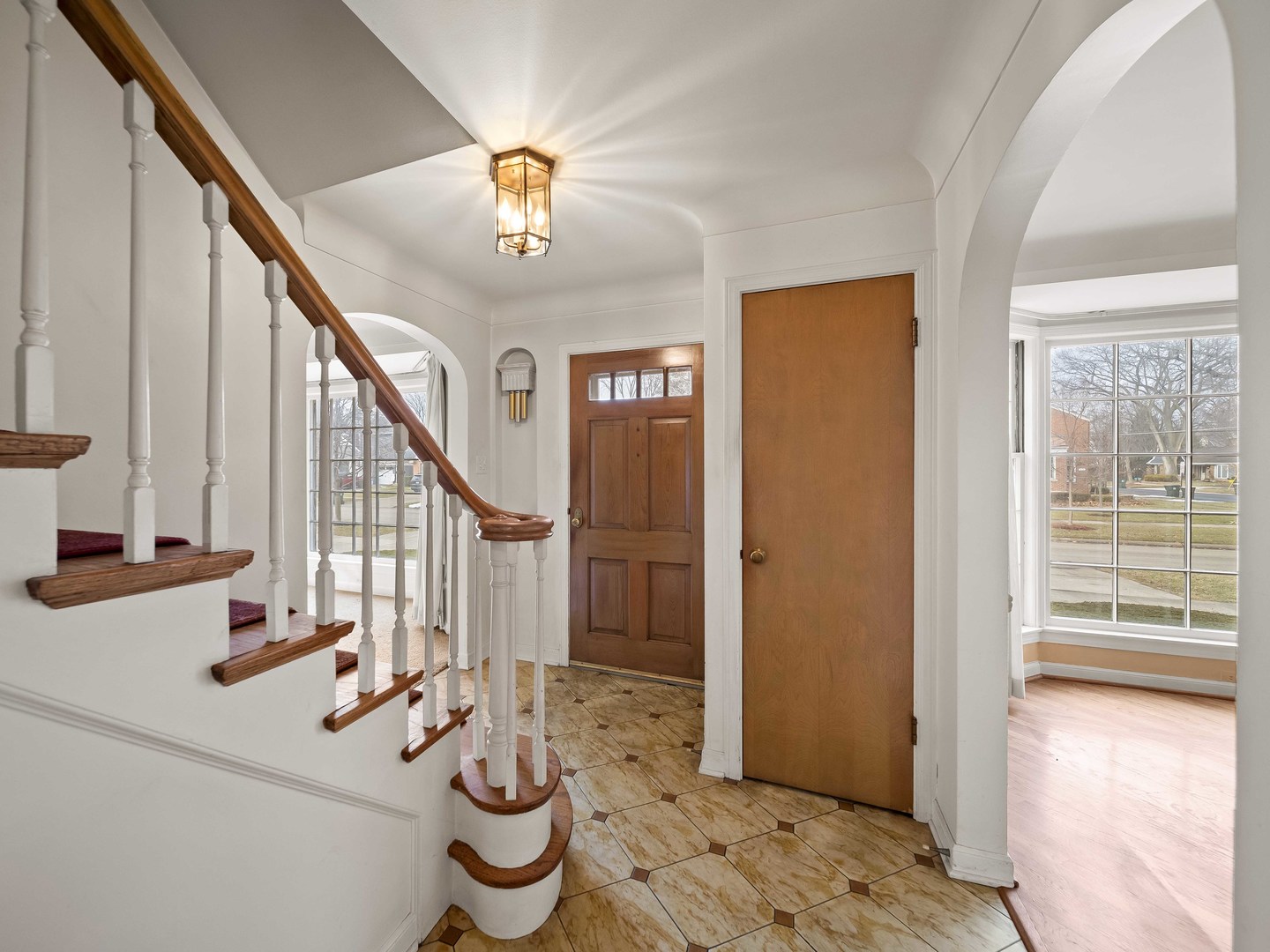 905 S Seminary Avenue