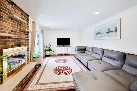 Tiny photo for 5S671 Buttonwood Court, Naperville, IL 60540 (MLS # 12603770)