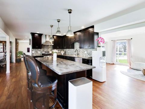 Tiny photo for 5S671 Buttonwood Court, Naperville, IL 60540 (MLS # 12603770)