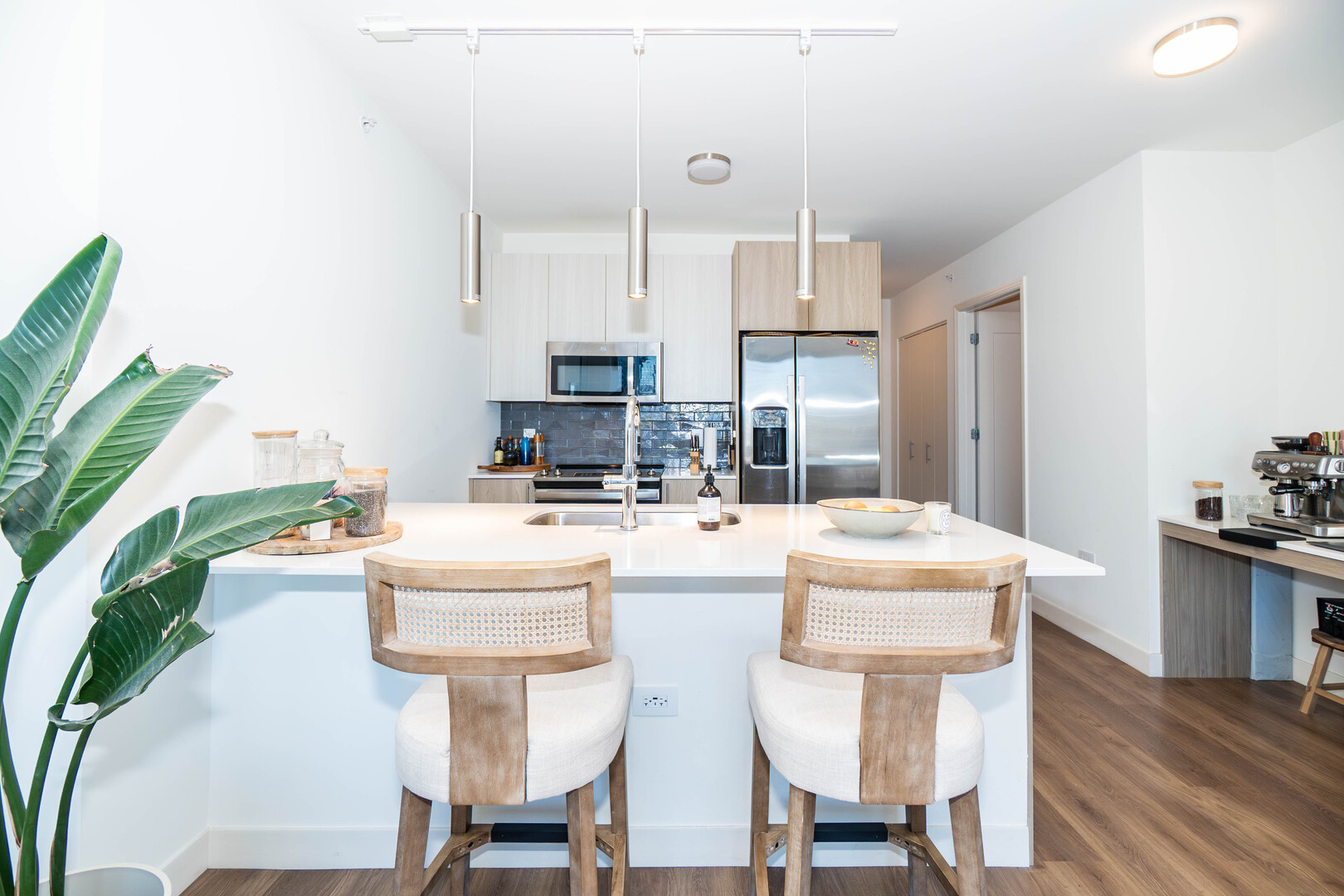 350 N Canal Street 2409