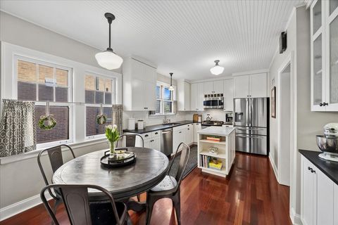 Tiny photo for 1321 Monroe Avenue, River Forest, IL 60305 (MLS # 12587091)