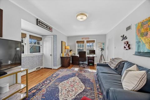 Tiny photo for 1321 Monroe Avenue, River Forest, IL 60305 (MLS # 12587091)