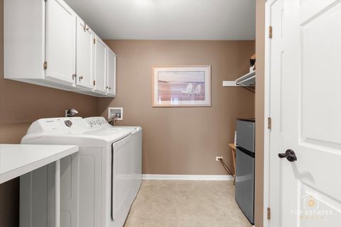 Tiny photo for 1315 Queen Ann Lane, Gurnee, IL 60031 (MLS # 12455527)