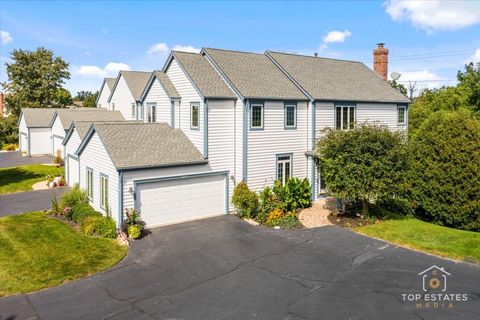 Photo of 1315 Queen Ann Lane, Gurnee, IL 60031 (MLS # 12455527)
