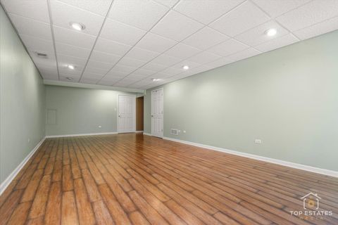Tiny photo for 1315 Queen Ann Lane, Gurnee, IL 60031 (MLS # 12455527)