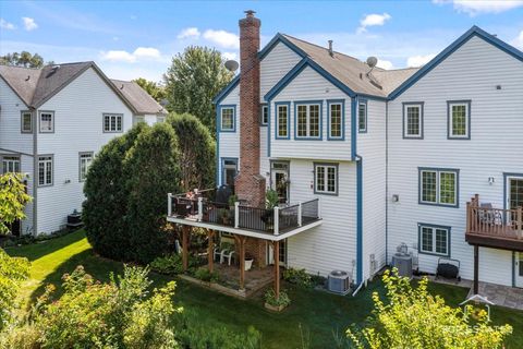 Tiny photo for 1315 Queen Ann Lane, Gurnee, IL 60031 (MLS # 12455527)