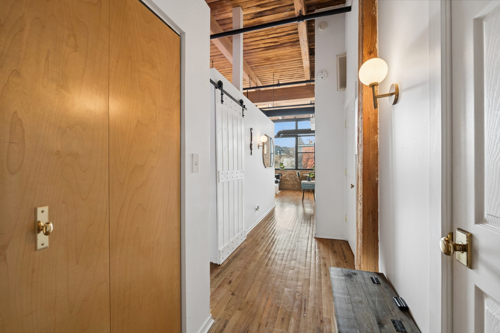 1259 N WOOD Street 203