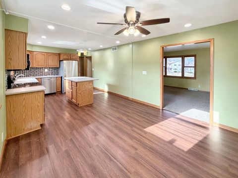 Tiny photo for 1419 Finch Street, Freeport, IL 61032 (MLS # 12574122)