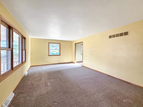 Tiny photo for 1419 Finch Street, Freeport, IL 61032 (MLS # 12574122)