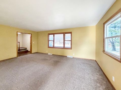 Tiny photo for 1419 Finch Street, Freeport, IL 61032 (MLS # 12574122)