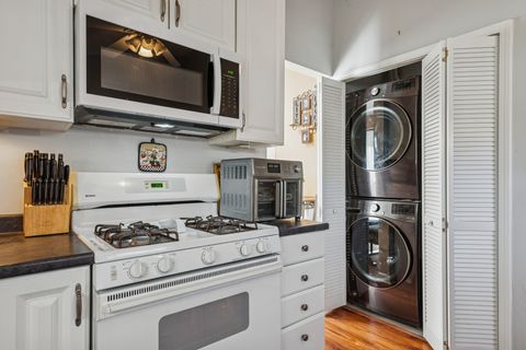 Tiny photo for 3025 Long Grove Lane, Aurora, IL 60504 (MLS # 12487292)