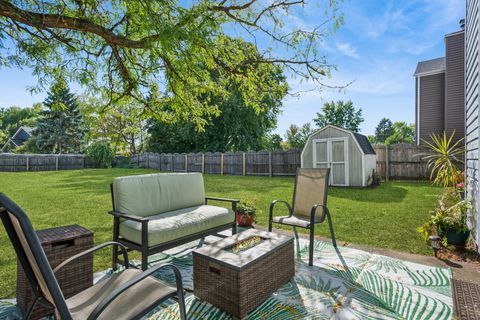 Tiny photo for 3025 Long Grove Lane, Aurora, IL 60504 (MLS # 12487292)