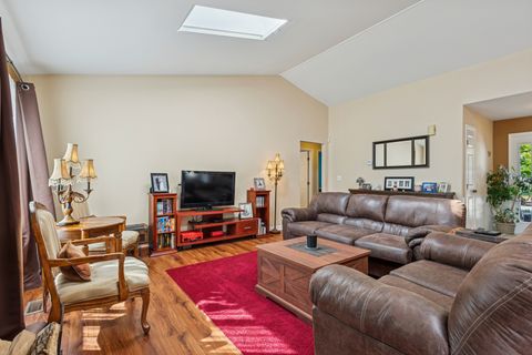 Tiny photo for 3025 Long Grove Lane, Aurora, IL 60504 (MLS # 12487292)