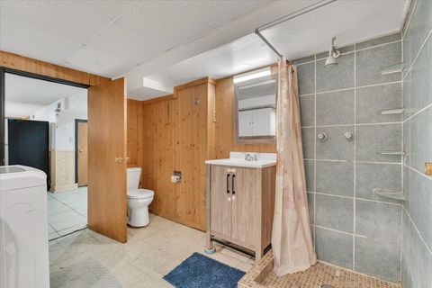 Tiny photo for 2824 Tremont Avenue, Davenport, IA 52803 (MLS # 12610959)