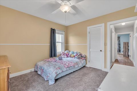 Tiny photo for 2824 Tremont Avenue, Davenport, IA 52803 (MLS # 12610959)