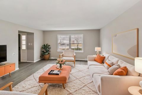 Tiny photo for 18135 Cherrywood Lane, Homewood, IL 60430 (MLS # 12582616)