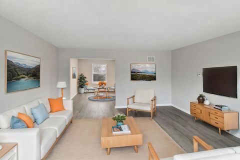 Tiny photo for 18135 Cherrywood Lane, Homewood, IL 60430 (MLS # 12582616)