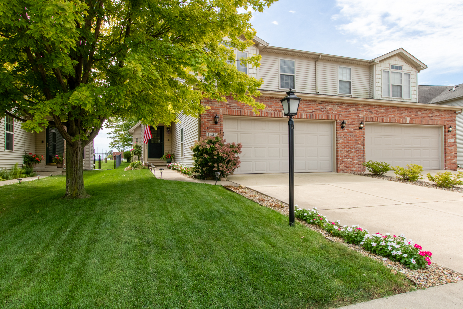 View Normal, IL 61761 townhome