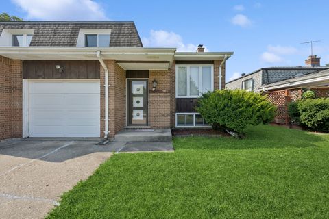 366 Manning Drive Wood Dale IL 60191