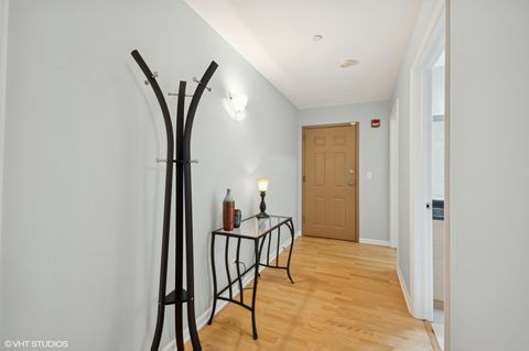 Tiny photo for 911 Busse Highway #302, Park Ridge, IL 60068 (MLS # 12540914)