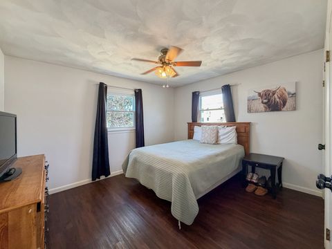 Tiny photo for 1506 S Walnut Avenue, Freeport, IL 61032 (MLS # 12581552)