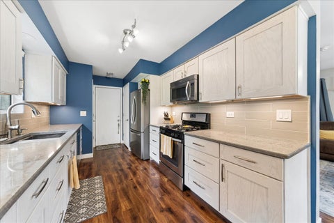 Tiny photo for 141 Village Creek Drive #141, Lake In The Hills, IL 60156 (MLS # 12683213)