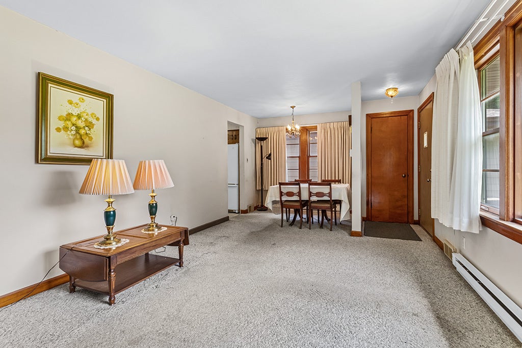 2115 MAPLE Road