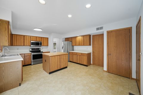 Tiny photo for 5N373 GLEN OAK Lane, St. Charles, IL 60175 (MLS # 12469050)