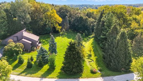 Tiny photo for 5N373 GLEN OAK Lane, St. Charles, IL 60175 (MLS # 12469050)