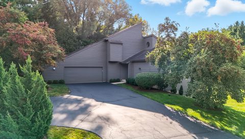 Tiny photo for 5N373 GLEN OAK Lane, St. Charles, IL 60175 (MLS # 12469050)