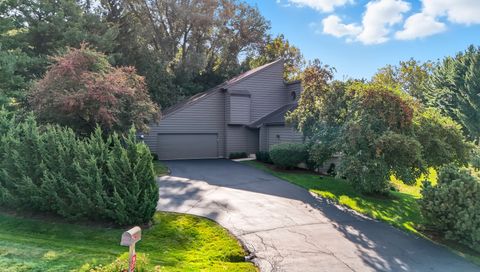 Tiny photo for 5N373 GLEN OAK Lane, St. Charles, IL 60175 (MLS # 12469050)