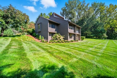 Tiny photo for 5N373 GLEN OAK Lane, St. Charles, IL 60175 (MLS # 12469050)