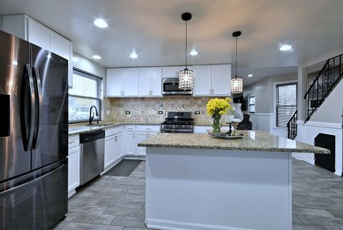 Tiny photo for 514 S 8th Avenue, Maywood, IL 60153 (MLS # 12607620)