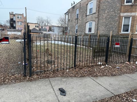 621 N Monticello Avenue Chicago IL 60624