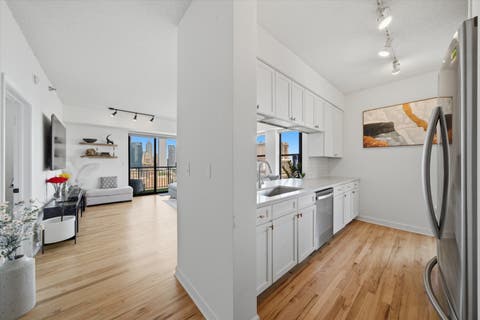 Tiny photo for 41 E 8TH Street #2901, Chicago, IL 60605 (MLS # 12670697)