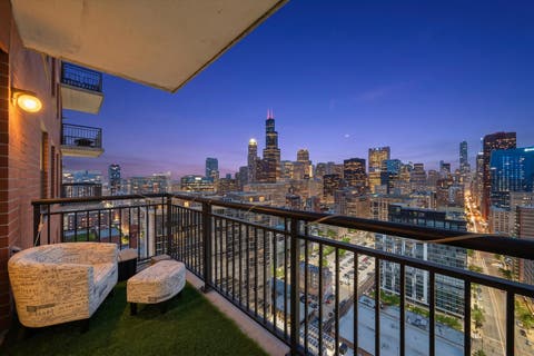 Tiny photo for 41 E 8TH Street #2901, Chicago, IL 60605 (MLS # 12670697)