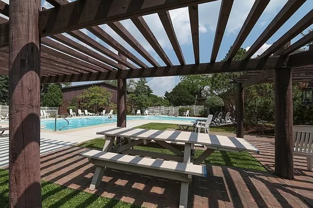 47 PIER Drive 102
