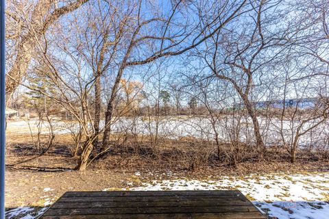 Tiny photo for 26223 N Green Street #3D, Mundelein, IL 60060 (MLS # 12568178)