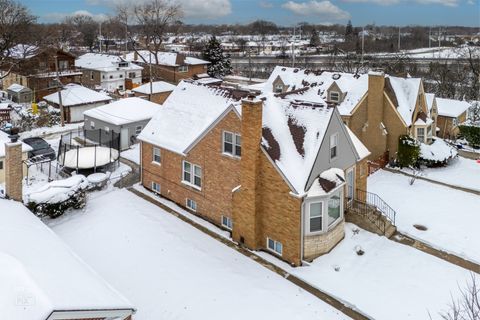 Tiny photo for 5016 Jarlath Avenue, Skokie, IL 60077 (MLS # 12528682)